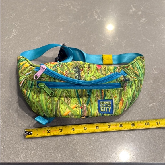 Green Patterned Waist Bag - Picture 5 of 6